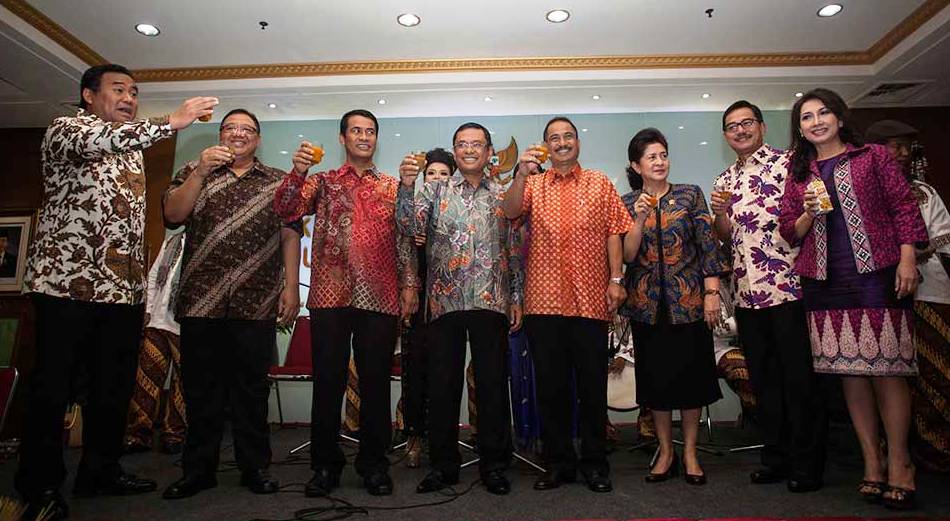 Menkop Puspayoga Gandeng Enam Menteri Kampanyekan Minum Jamu